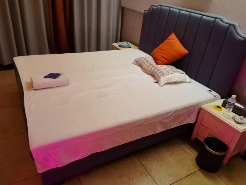 青羊区江汉路264号附近，除了